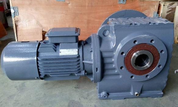 蝸輪蝸桿減速機(jī)蝸桿傳動與帶傳動的區(qū)別特點(diǎn)講解